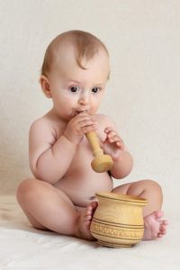 Neben dem Spielturm aus Holz darf es auch musikalisch sein
